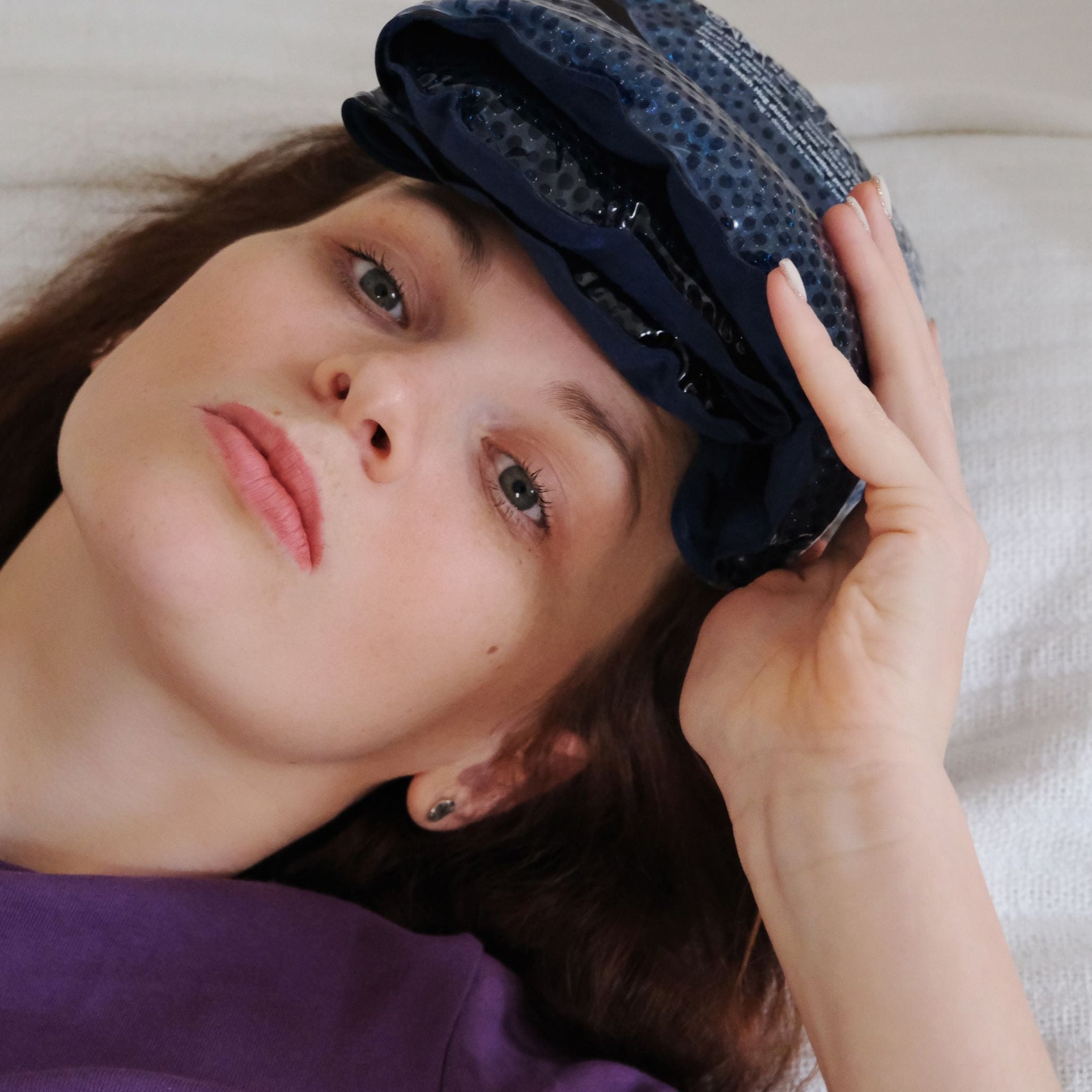 Buy Hug Wearable Heat Packs Online | For Period, Back or Neck Pain | Hug